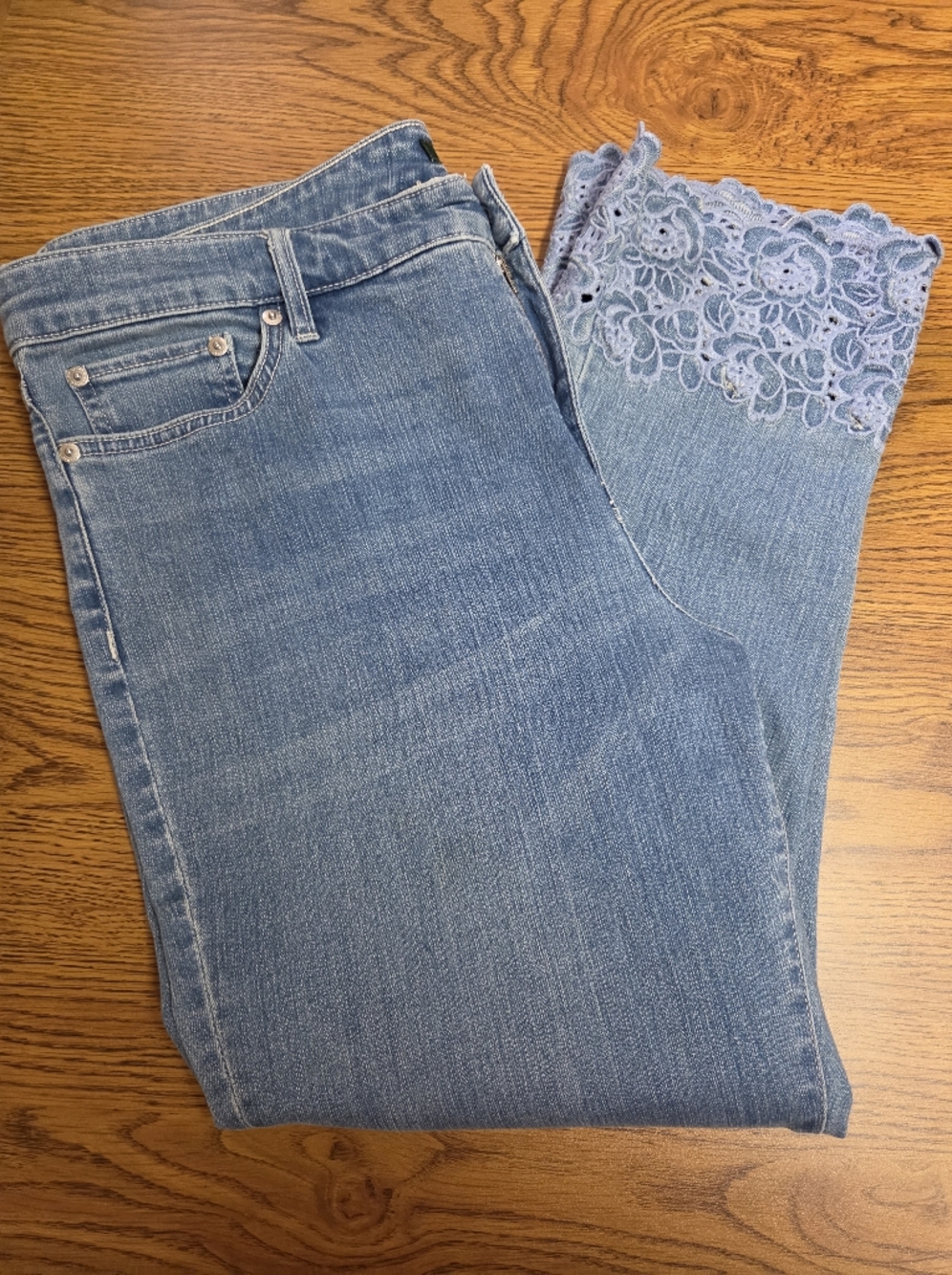 Ralph Lauren Light Blue Women's  Embroidered Lace-Hem Jeans Size 14